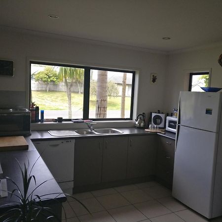 Addsbury House Apartamento Whangamata Exterior foto